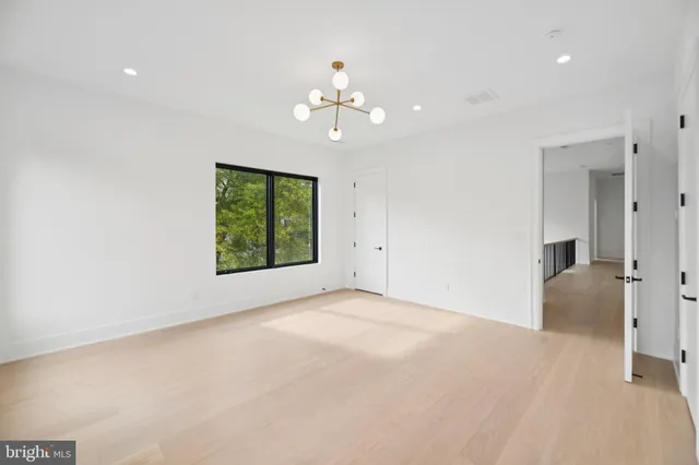 $4,595,000 | 1039 Harriman Street, Great Falls, VA 22066