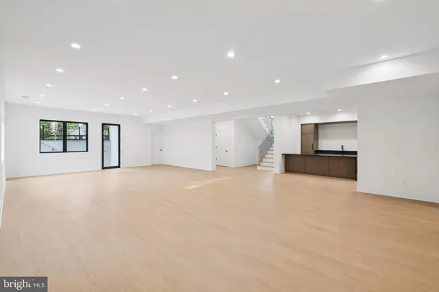 $4,595,000 | 1039 Harriman Street, Great Falls, VA 22066