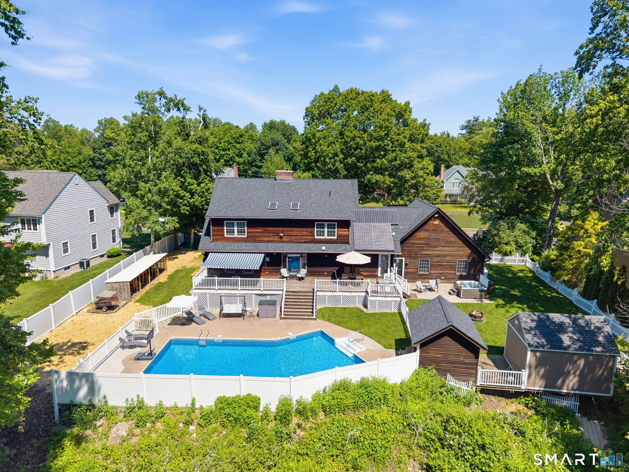 447 Hart Street Bristol, CT 06010 - Photo 2 of 40