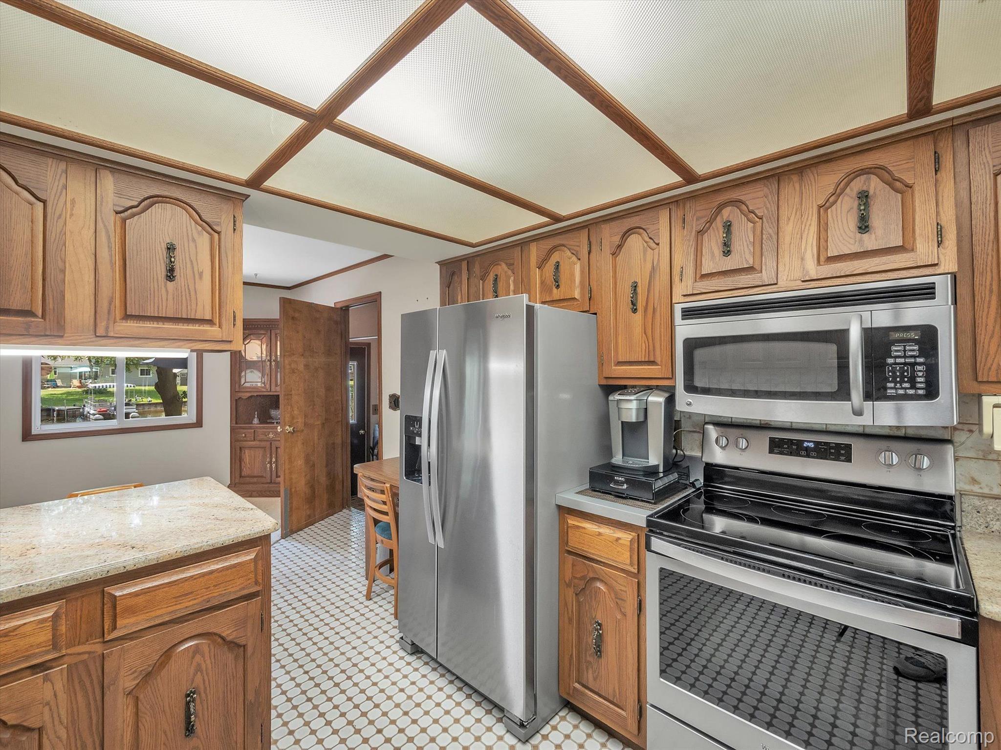 10012 Kress Road Pinckney, MI 48169 - Photo 12 of 55 Stainless Steel