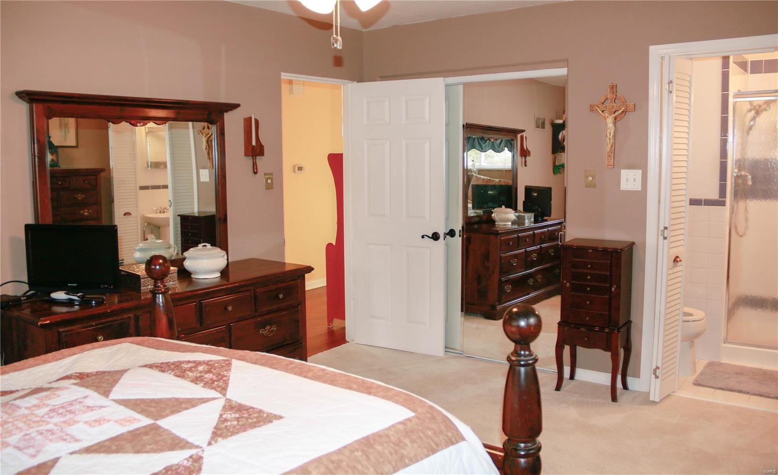 5416 Kerth Road St. Louis, MO 63128 - Photo 18 of 31 Gallery Image 18