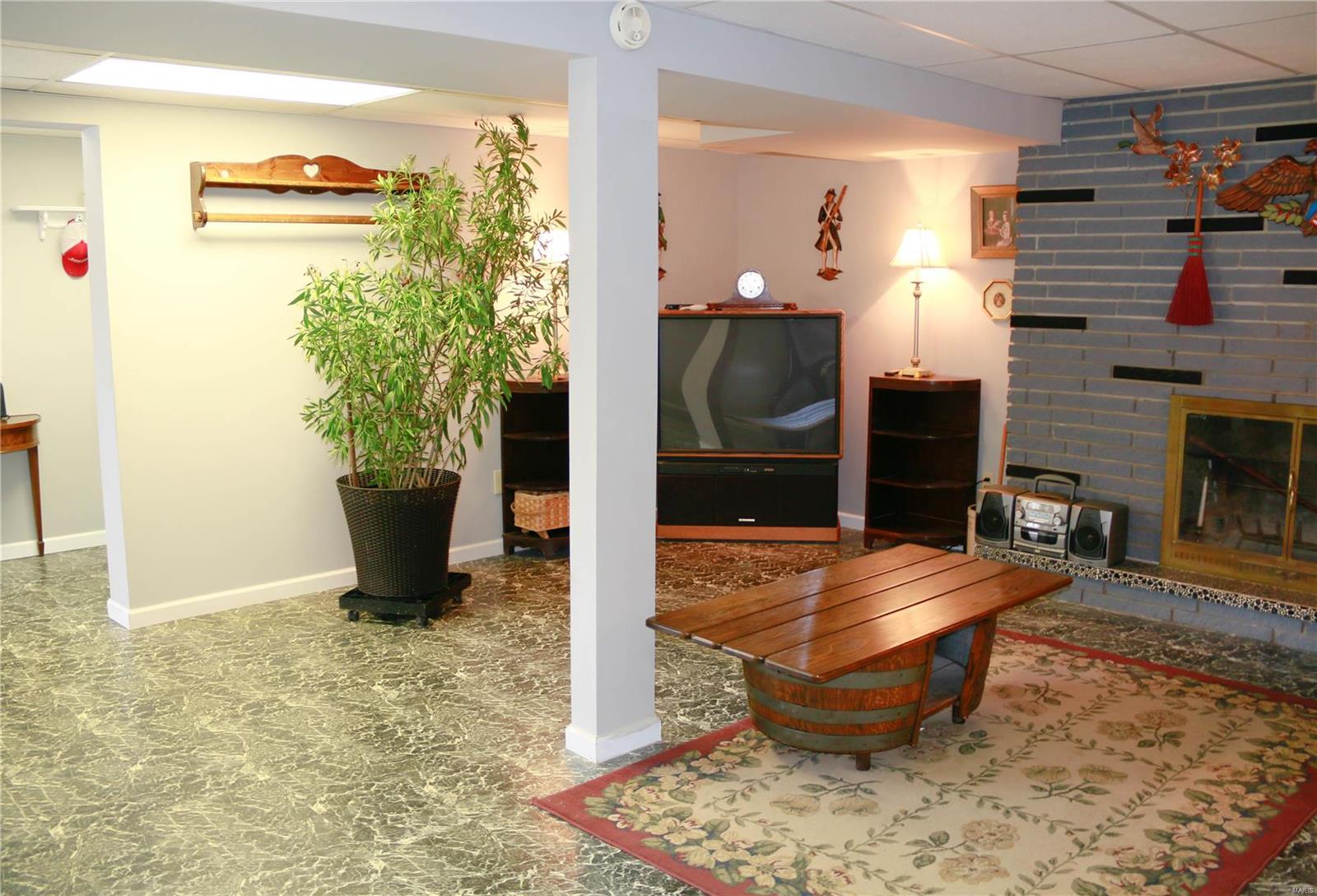 5416 Kerth Road St. Louis, MO 63128 - Photo 19 of 31 Gallery Image 19