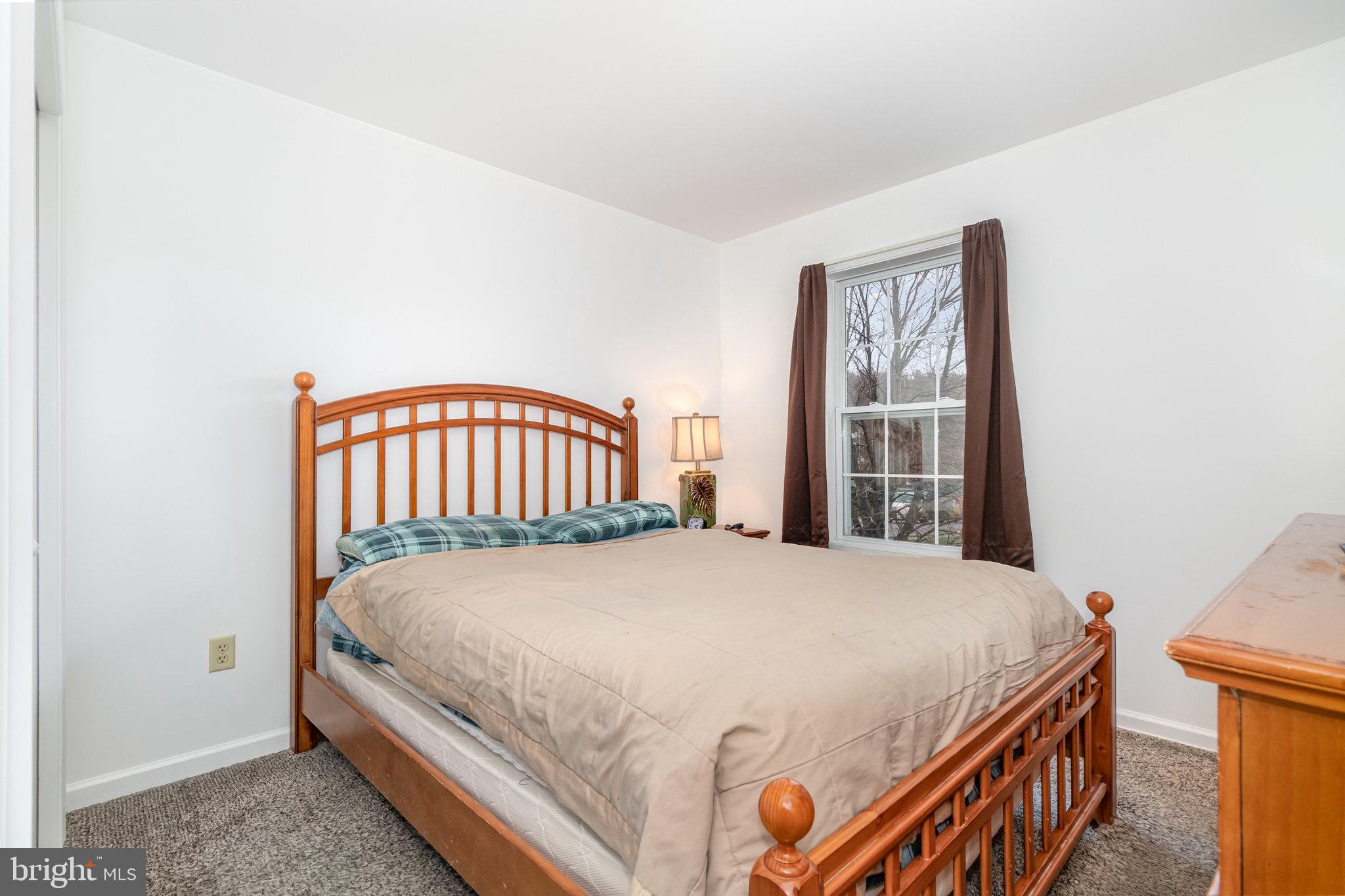 34 Devonshire Place Columbia, PA 17512 - Photo 16 of 28 Bedroom 2