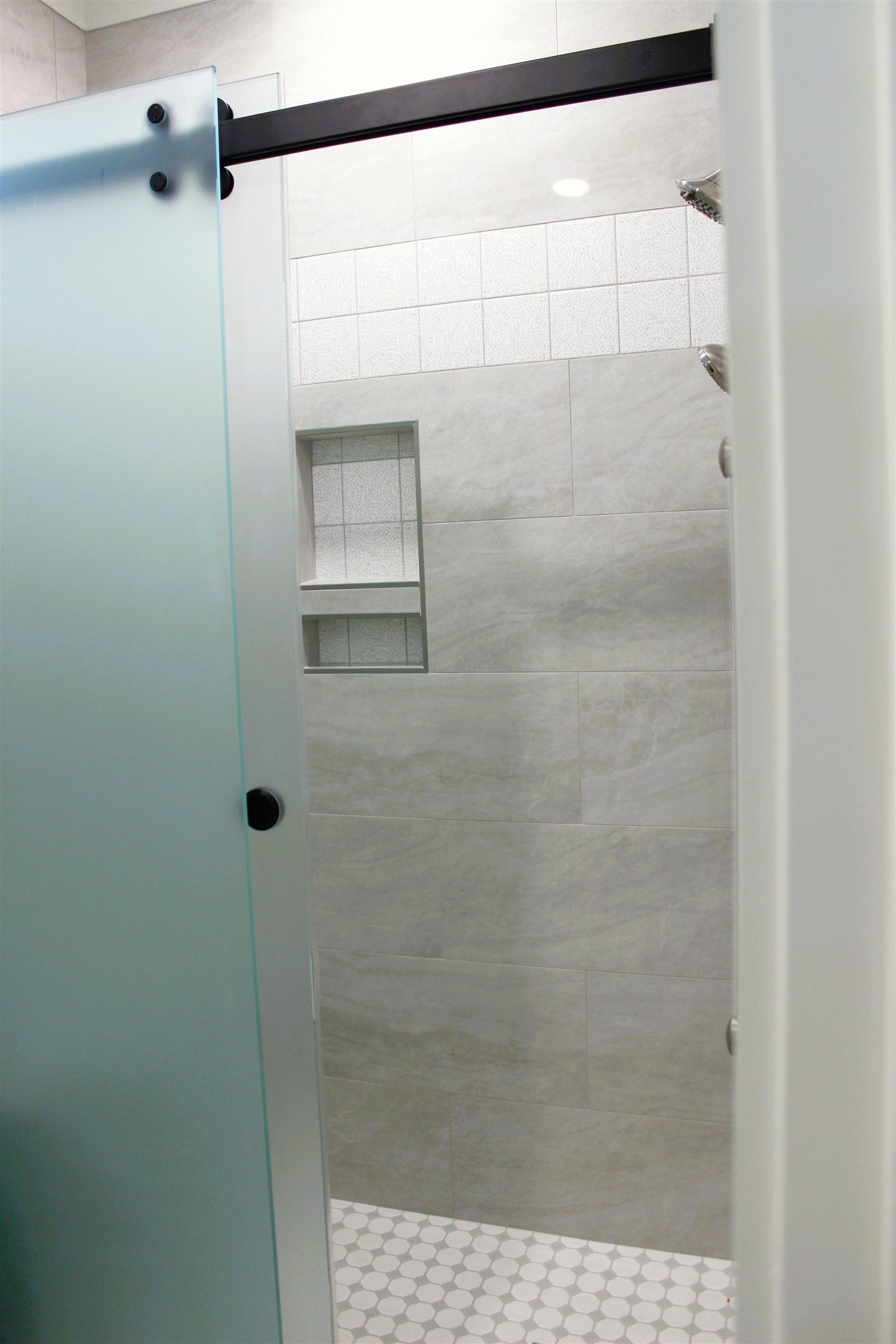 28116 Migratory Way, Unit LOT 105 Elberta, AL 36530 - Photo 41 of 75 Hall Bathroom