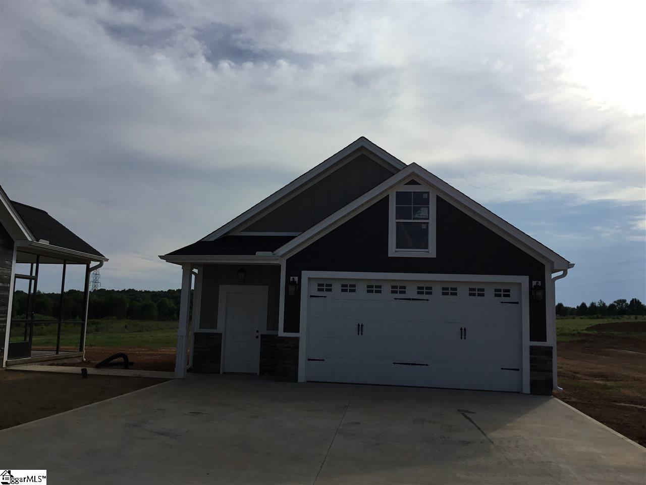 126 Grand Canyon Road Inman, SC 29349 - Photo 3 of 35