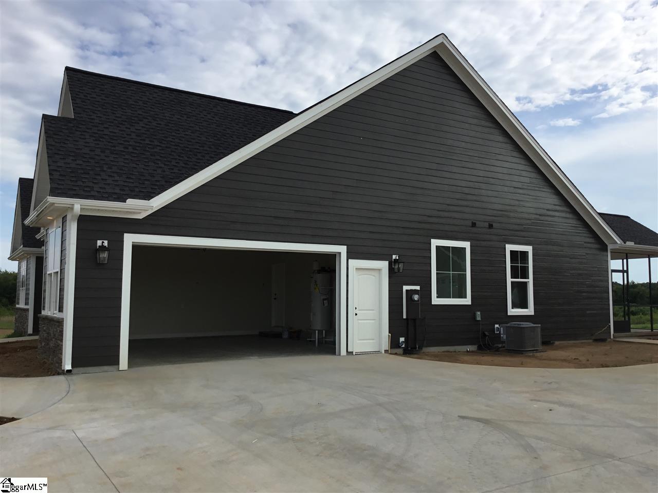 126 Grand Canyon Road Inman, SC 29349 - Photo 4 of 35