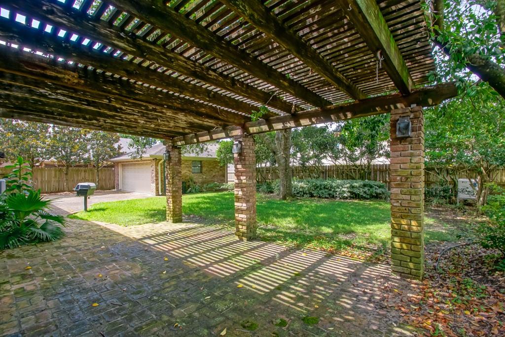 8808 Chretien Point Place River Ridge, LA 70123 - Photo 27 of 33