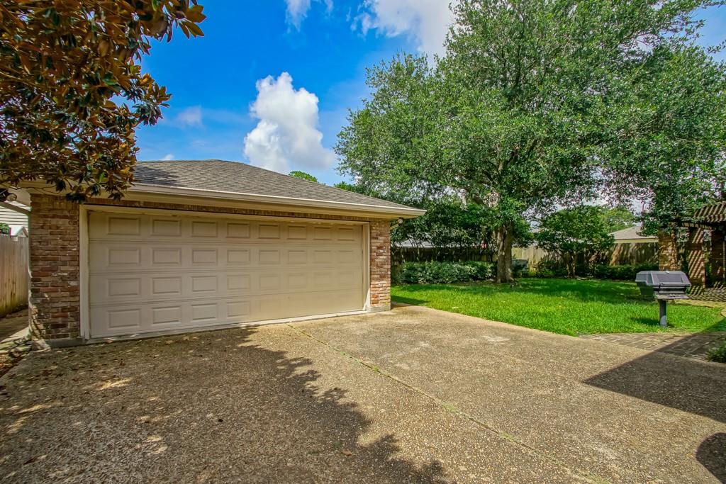 8808 Chretien Point Place River Ridge, LA 70123 - Photo 28 of 33