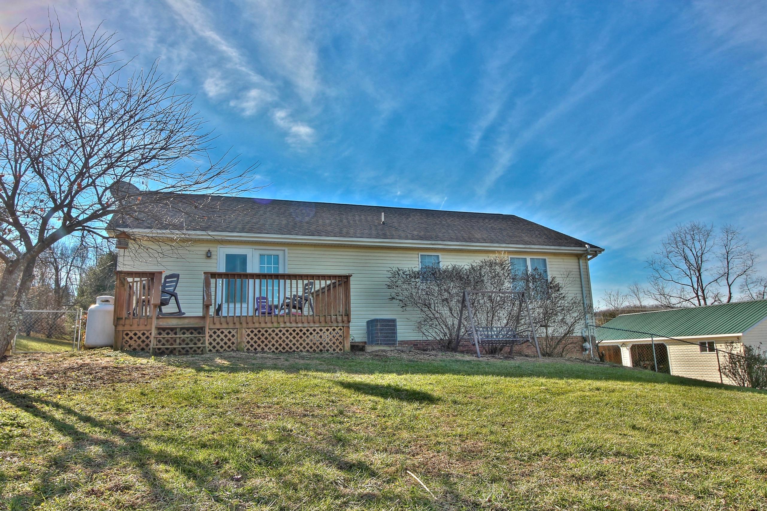 720 Pine Haven Road Fincastle, VA 24090 - Photo 13 of 38 720 Pinehaven RD, Fincastle, VA 24090