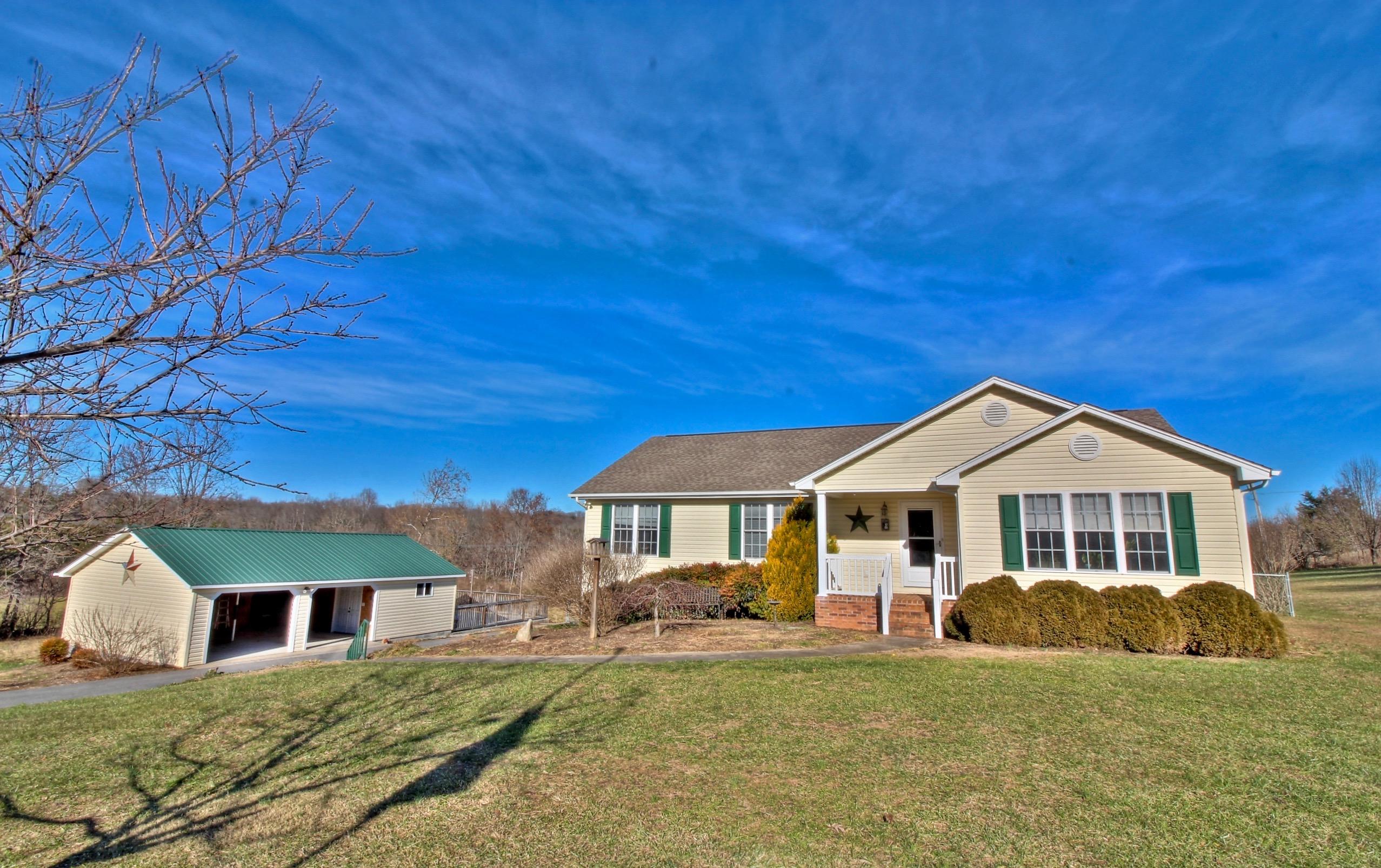 720 Pine Haven Road Fincastle, VA 24090 - Photo 5 of 38 720 Pinehaven RD, Fincastle, VA 24090