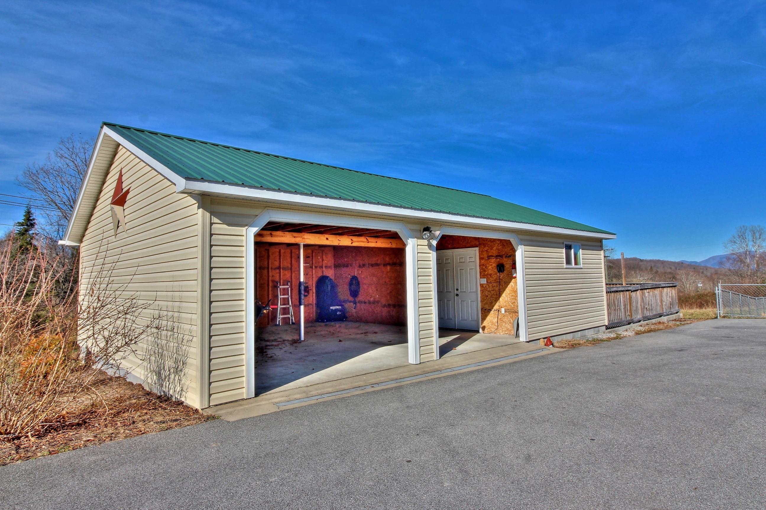 720 Pine Haven Road Fincastle, VA 24090 - Photo 6 of 38 720 Pinehaven RD, Fincastle, VA 24090