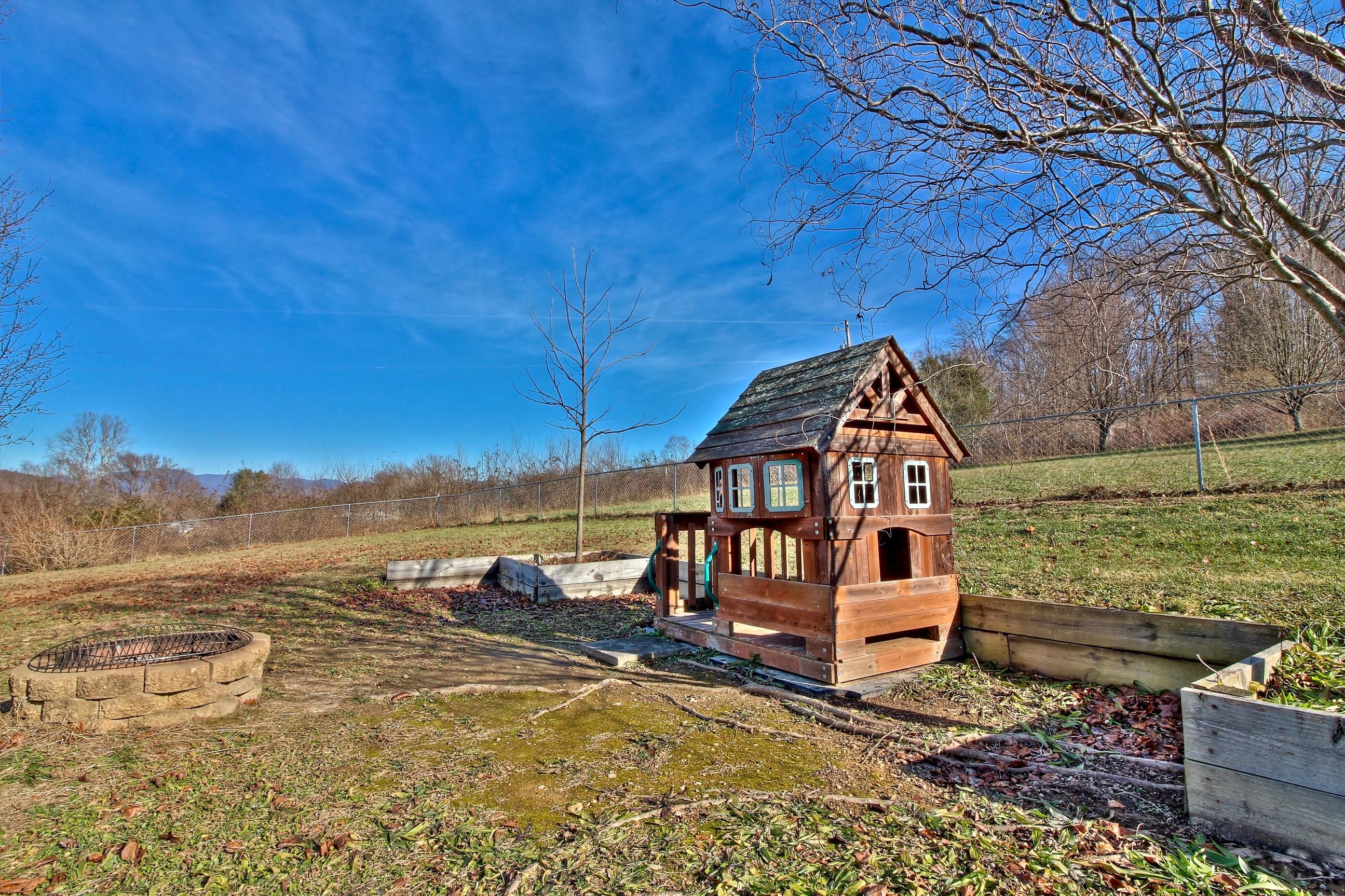 720 Pine Haven Road Fincastle, VA 24090 - Photo 10 of 38 720 Pinehaven RD, Fincastle, VA 24090