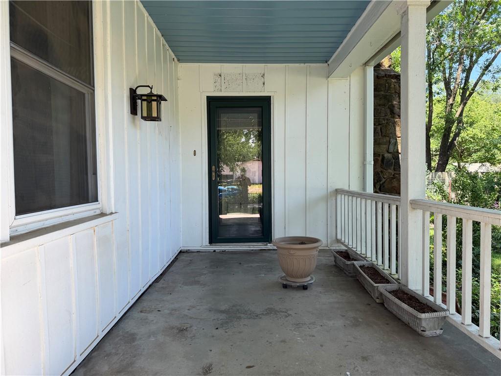 402 South Spring Street Caney, KS 67333 - Photo 14 of 31