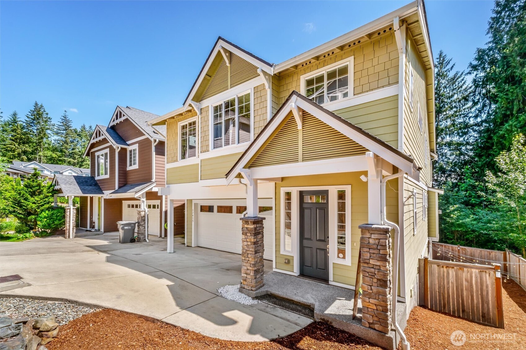 17415 3rd Avenue Southeast Bothell, WA 98012 - Photo 2 of 40