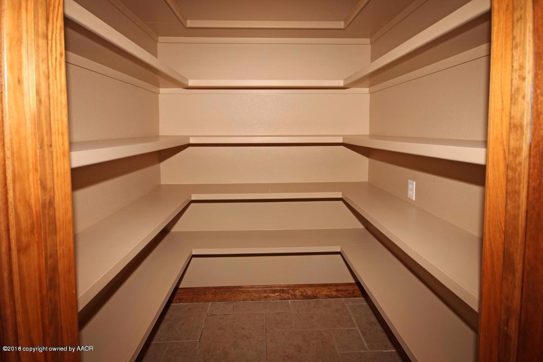 30 Cypress Point Amarillo, TX 79124 - Photo 18 of 46 Kitchen Pantry