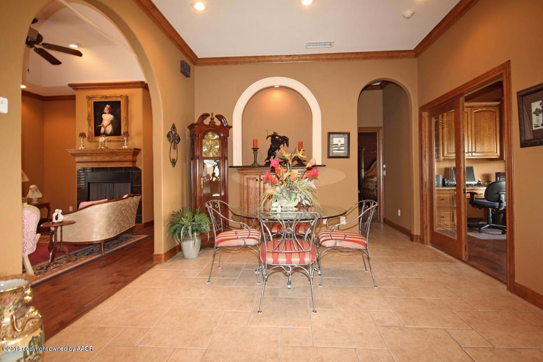 30 Cypress Point Amarillo, TX 79124 - Photo 7 of 46 Living Area