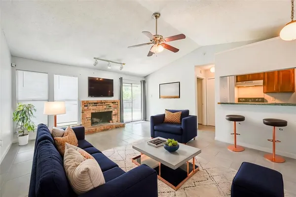 $165,000 | 1417 Caplin Drive, Arlington, TX 76018