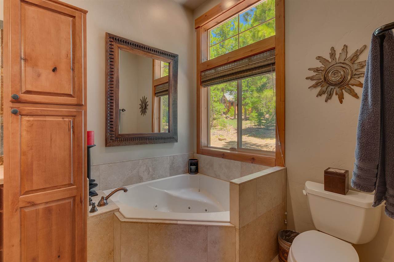 11760 Kitzbuhel Road Truckee, CA 96161 - Photo 10 of 18 Gallery Image 10