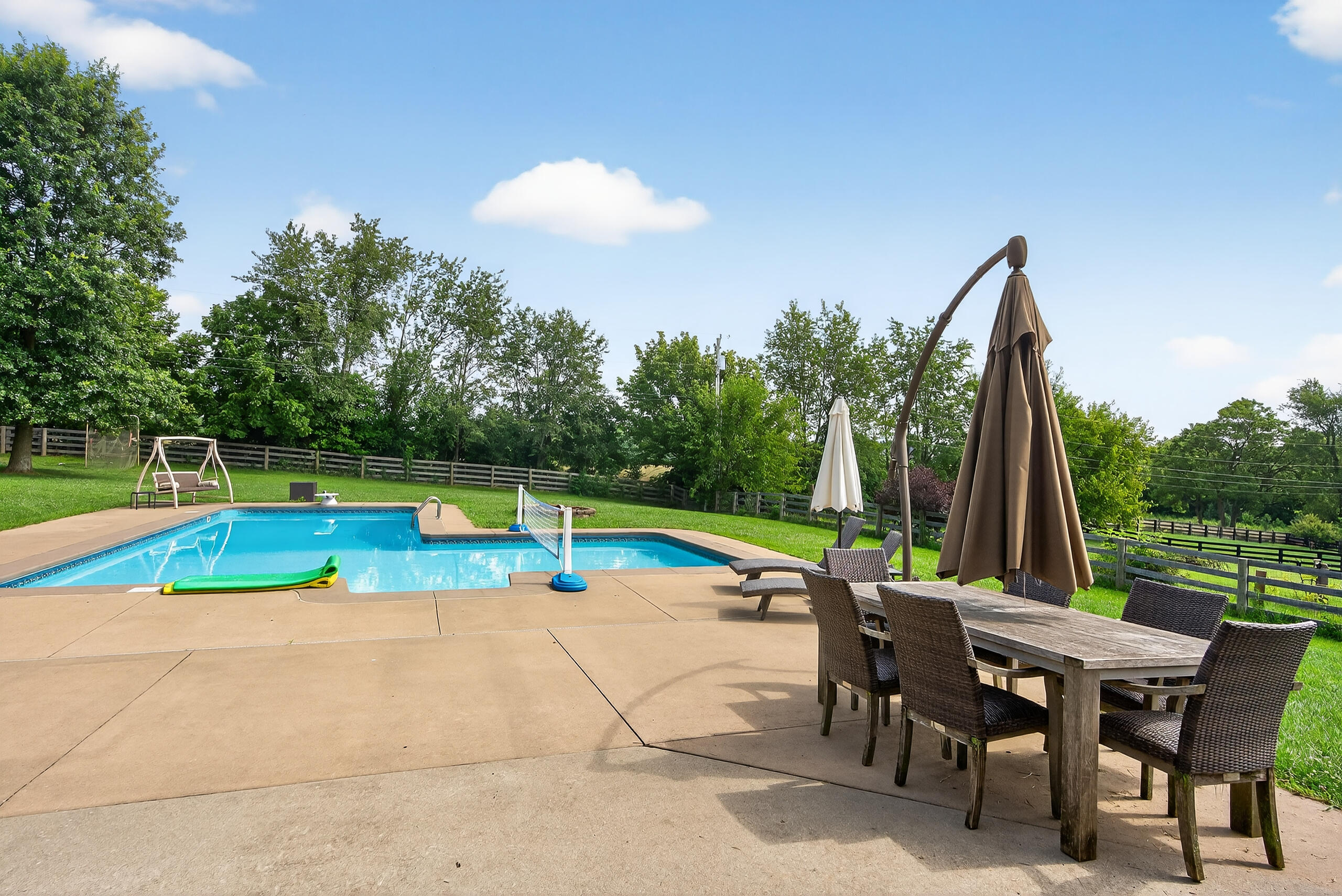210 Squires Pointe Road Paris, KY 40361 - Photo 35 of 40 210squires33