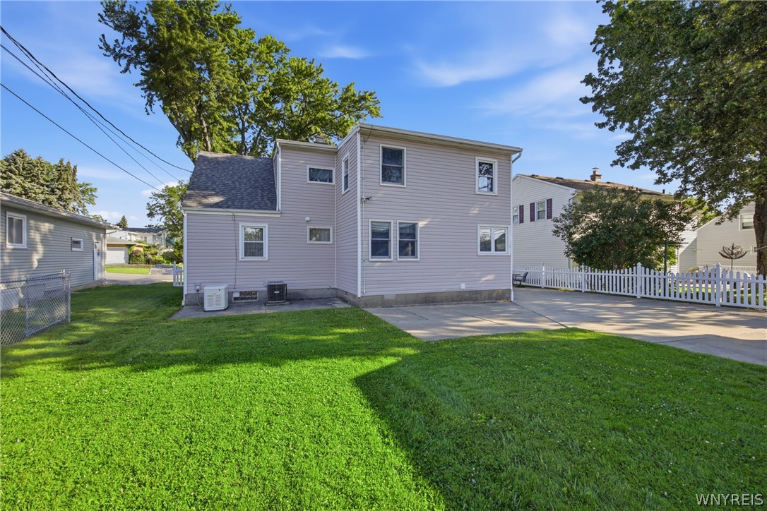 3385 Dickens Road Hamburg, NY 14219 - Photo 6 of 48