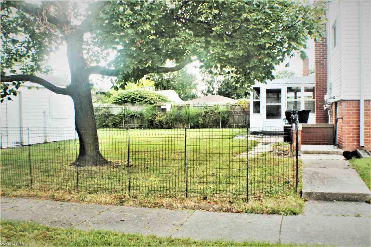 18970 Frazho Road Roseville, MI 48066 - Photo 48 of 53