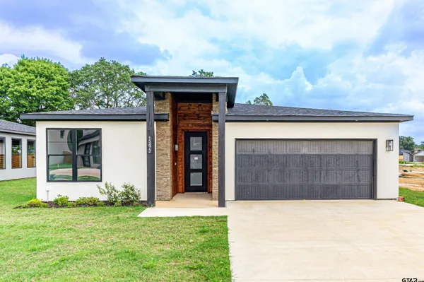 $2,400 | 15472 Anna Lane, Lindale, TX 75771