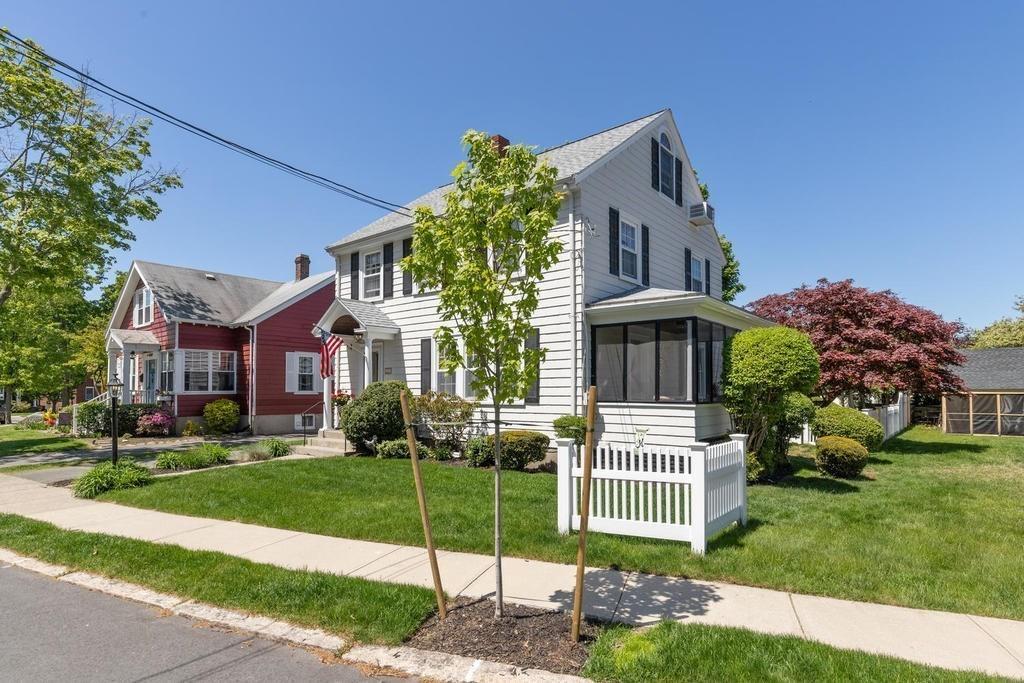 21 Buchanan Road Salem, MA 01970 - Photo 4 of 37 Gallery Image 4
