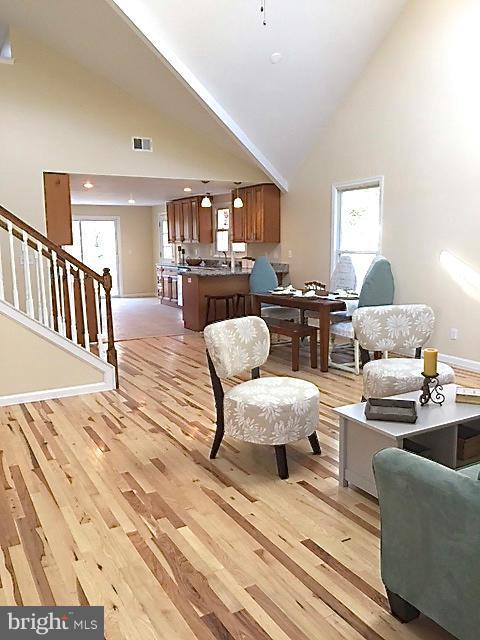 4412 Buffalo Road Mount Airy, MD 21771 - Photo 4 of 27 Interior (General)