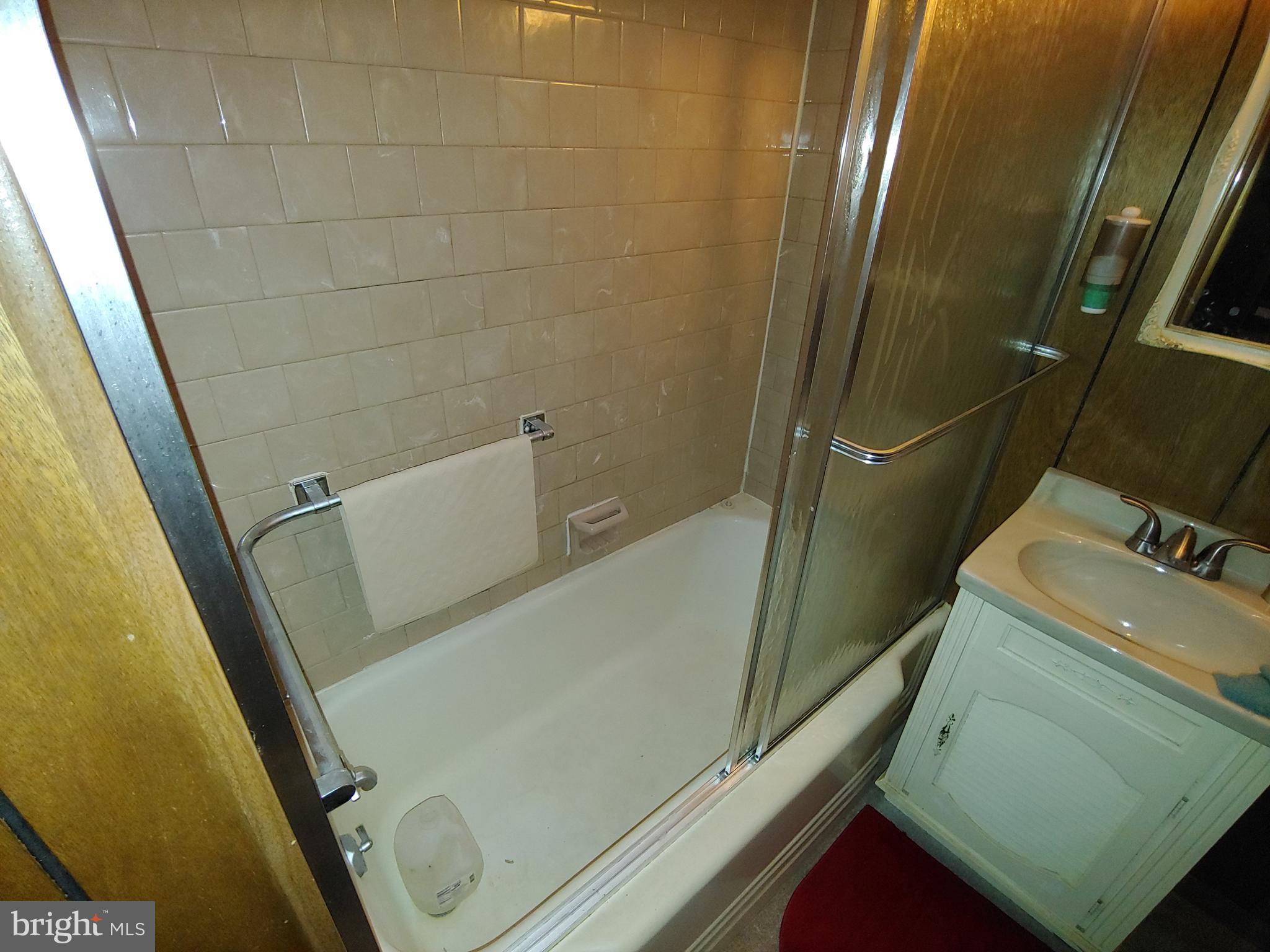 1718 Middleborough Road Baltimore, MD 21221 - Photo 16 of 27