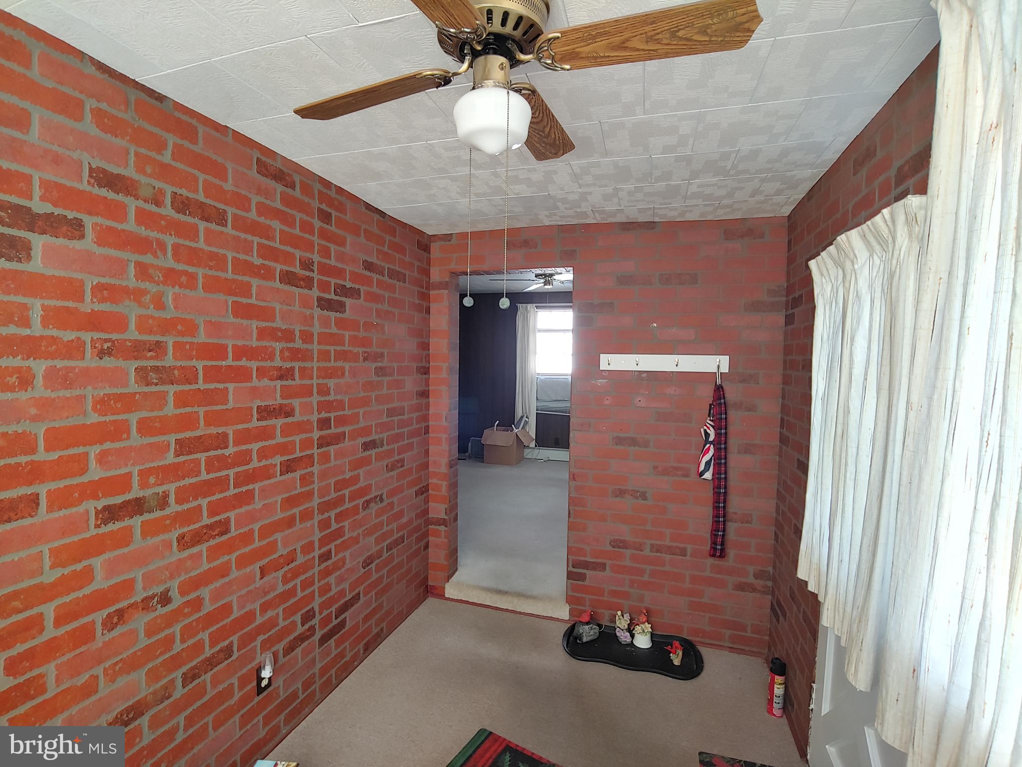 1718 Middleborough Road Baltimore, MD 21221 - Photo 6 of 27