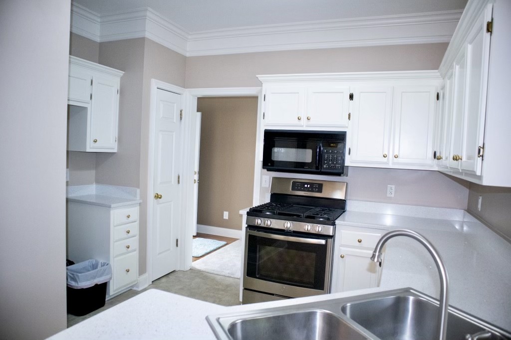 1922 Kent Lane Spring Hill, TN 37174 - Photo 8 of 33 Gallery Image 8