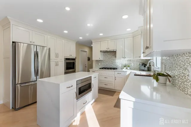 $850,000 | 990 Hoover Drive, North Brunswick, NJ 08902