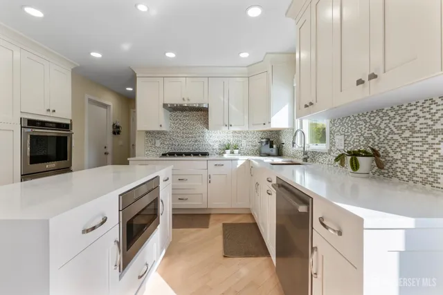 $850,000 | 990 Hoover Drive, North Brunswick, NJ 08902