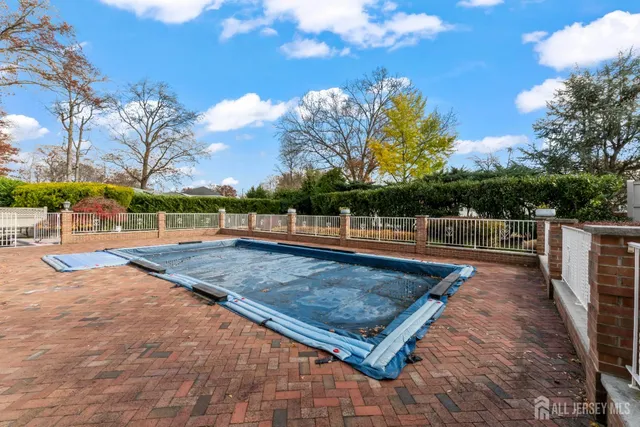 $850,000 | 990 Hoover Drive, North Brunswick, NJ 08902