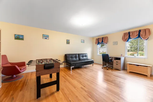 $850,000 | 990 Hoover Drive, North Brunswick, NJ 08902