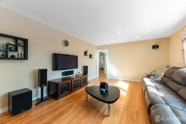 $850,000 | 990 Hoover Drive, North Brunswick, NJ 08902