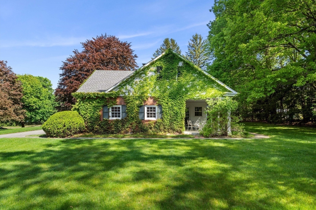 240 Clark Road Lowell, MA 01852 - Photo 36 of 42 Gallery Image 36