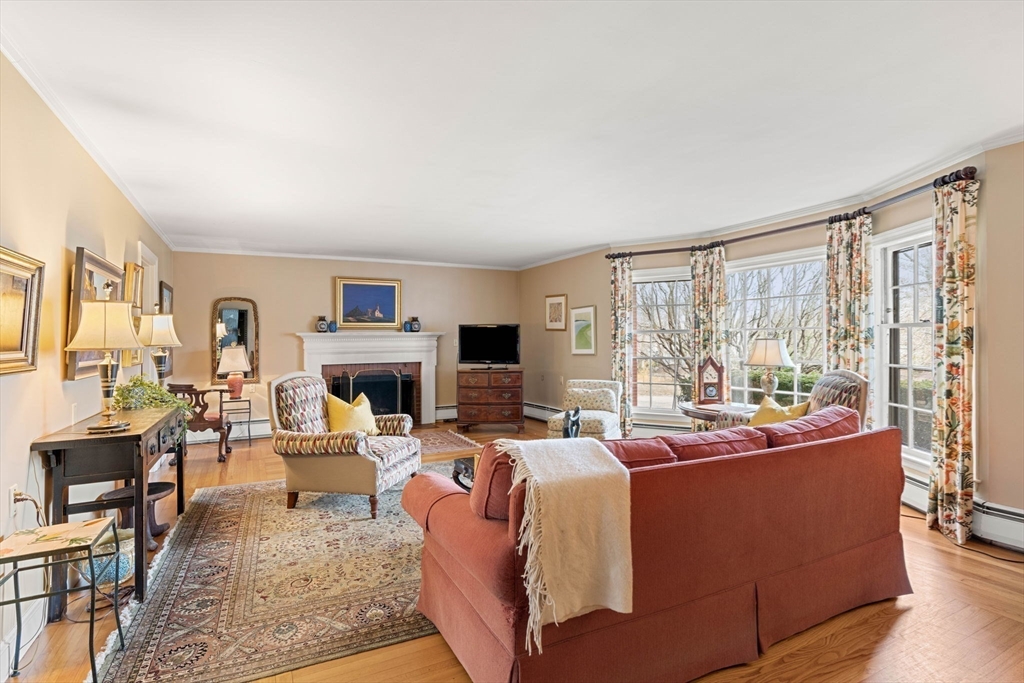 240 Clark Road Lowell, MA 01852 - Photo 6 of 42 Gallery Image 6