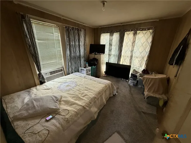 $75,000 | 304 West Burnett, Calvert, TX 77837