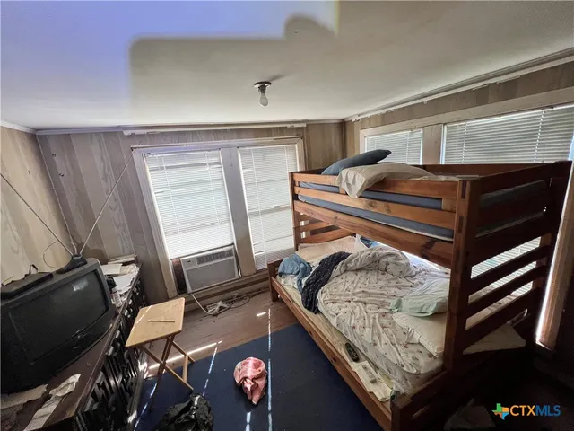 $75,000 | 304 West Burnett, Calvert, TX 77837