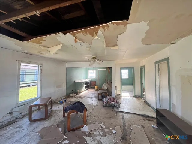 $75,000 | 304 West Burnett, Calvert, TX 77837