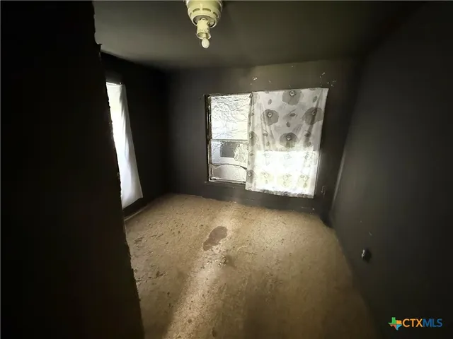 $75,000 | 304 West Burnett, Calvert, TX 77837