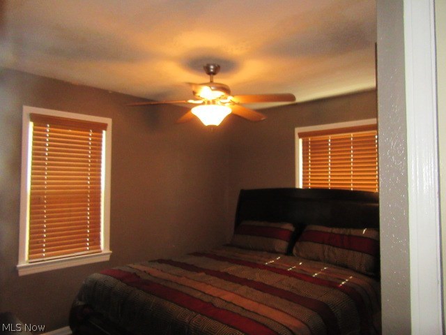 21507 Franklin Road Maple Heights, OH 44137 - Photo 9 of 35