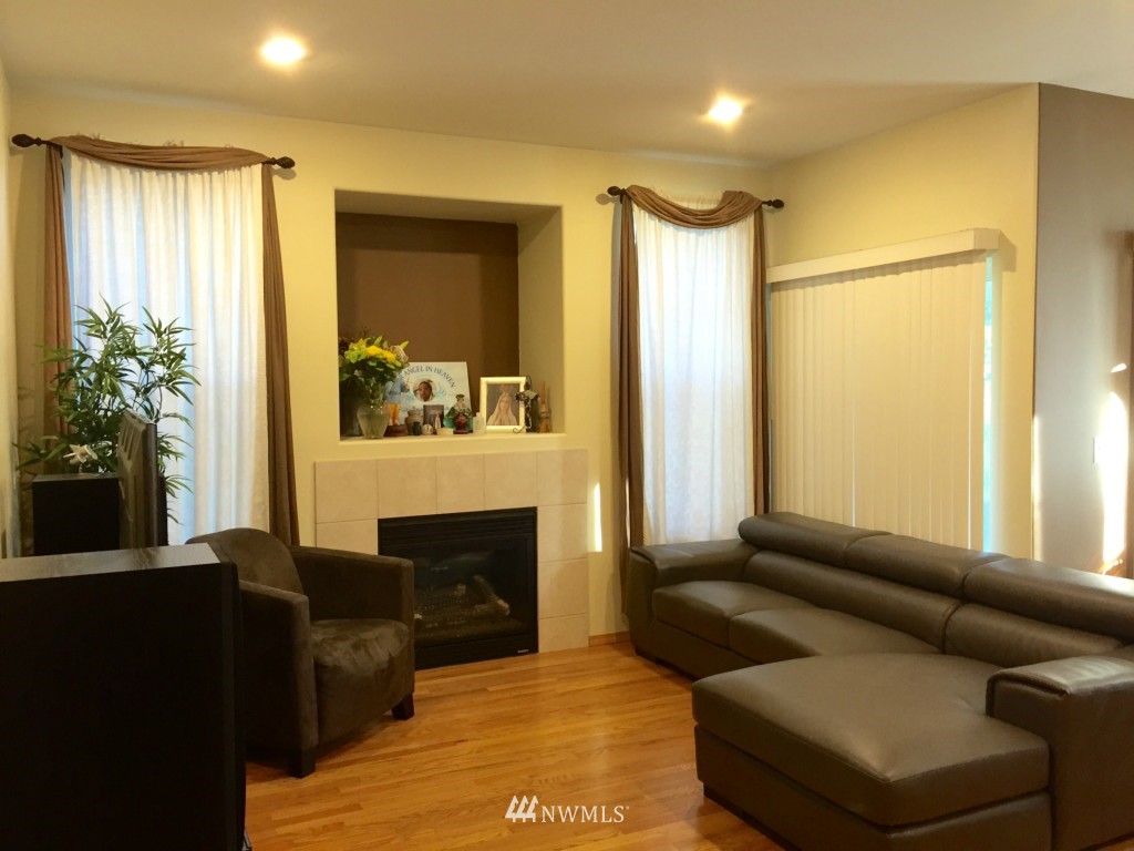 1211 South 3rd Street Renton, WA 98057 - Photo 4 of 16