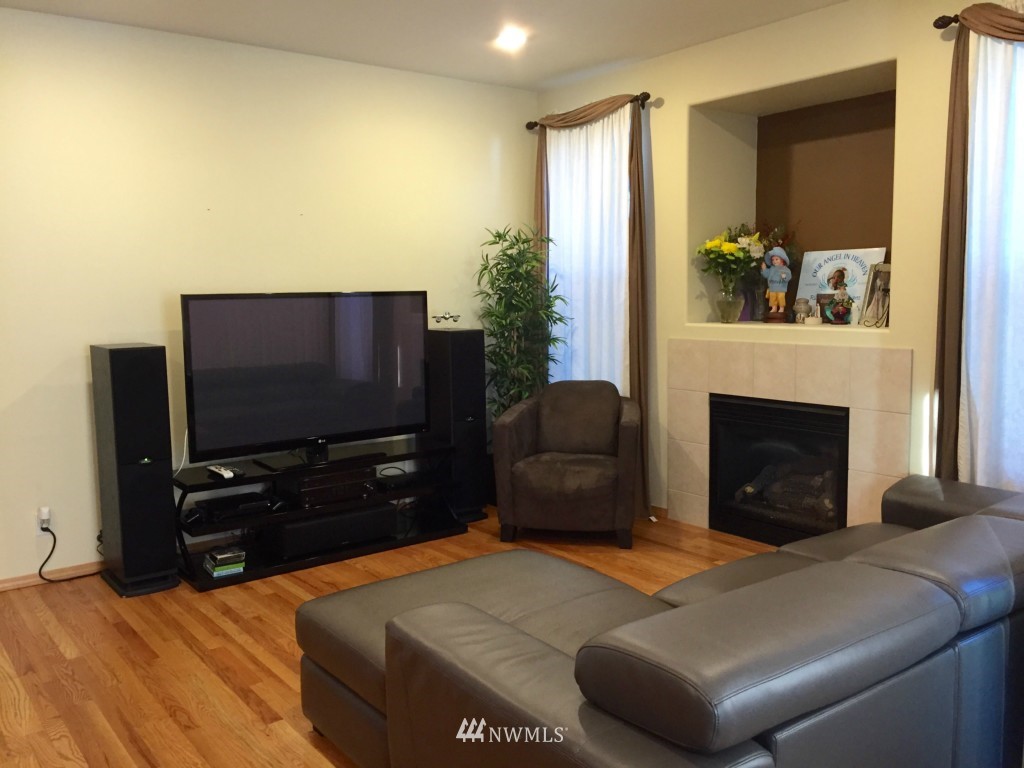 1211 South 3rd Street Renton, WA 98057 - Photo 5 of 16