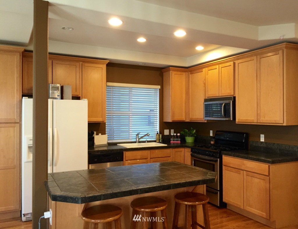 1211 South 3rd Street Renton, WA 98057 - Photo 8 of 16