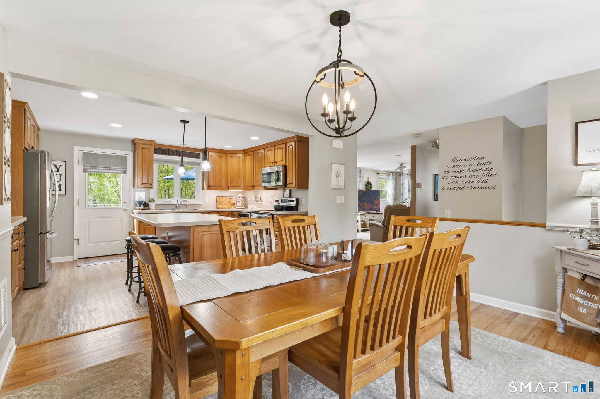 25 Forest Road East Lyme, CT 06357 - Photo 14 of 40