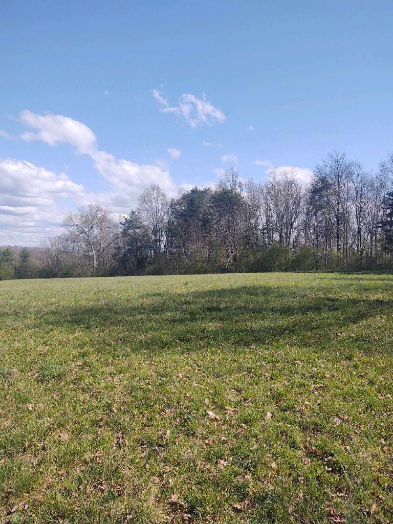 682 Thompson Road Madisonville, TN 37354 - Photo 3 of 5 C63B867C-CE71-4915-829A-97AE1A0B3D24