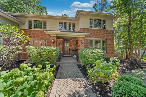 $1,450,000 | 3 Elsinoor Drive, Lincolnshire, IL 60069