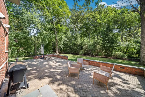 $1,450,000 | 3 Elsinoor Drive, Lincolnshire, IL 60069